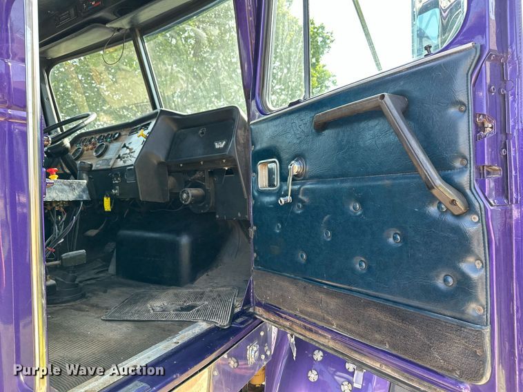 image for item HN9961 1997 Western Star 4864F  winch truck