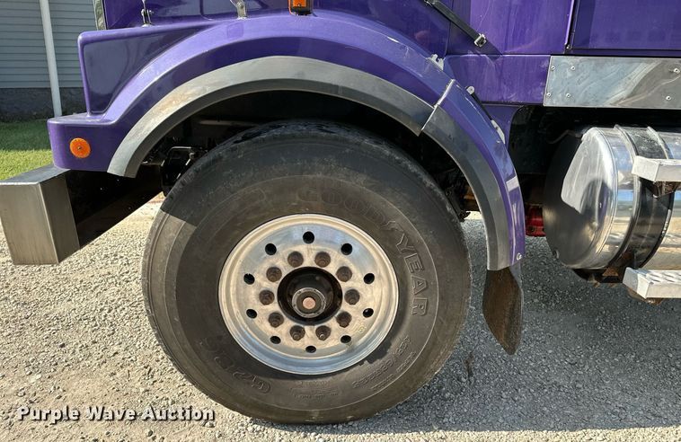 image for item HN9961 1997 Western Star 4864F  winch truck