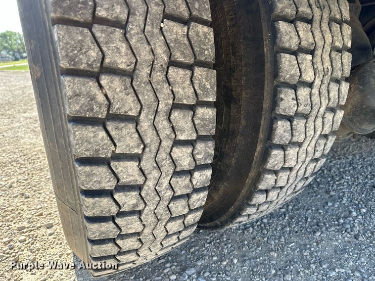 image for item HN9961 1997 Western Star 4864F  winch truck