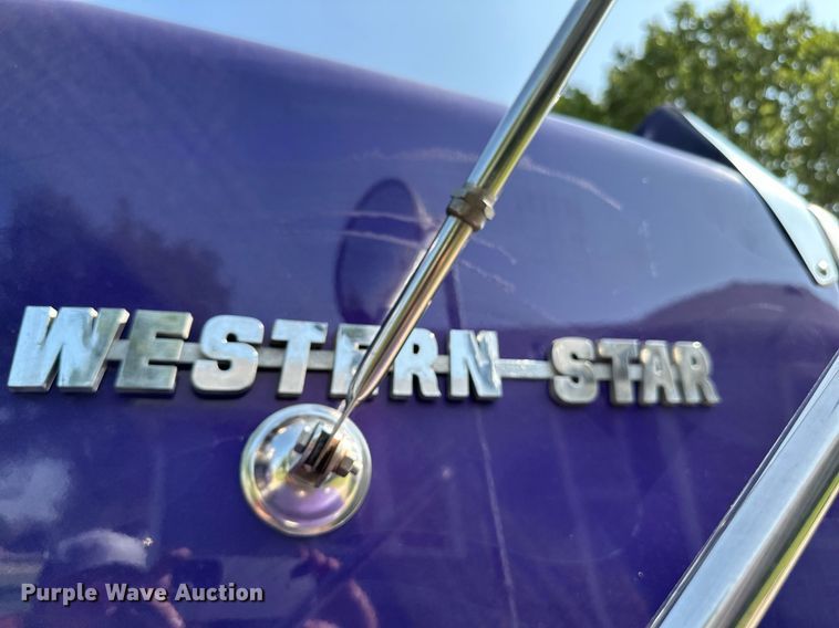 image for item HN9961 1997 Western Star 4864F  winch truck