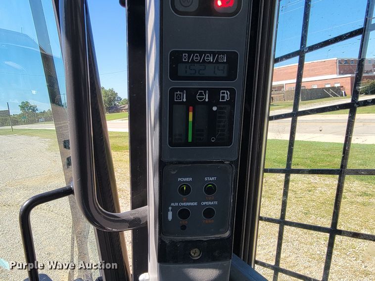 image for item HY9095 2017 Case TR270  tracked skid steer loader