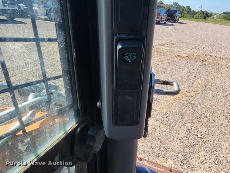 image for item HY9095 2017 Case TR270  tracked skid steer loader