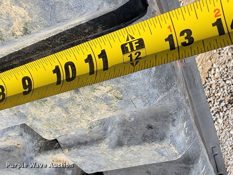 image for item HY9095 2017 Case TR270  tracked skid steer loader