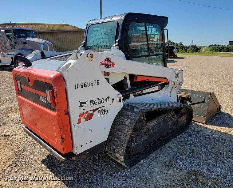 image for item HY9096 2017 Bobcat T550  tracked skid steer loader