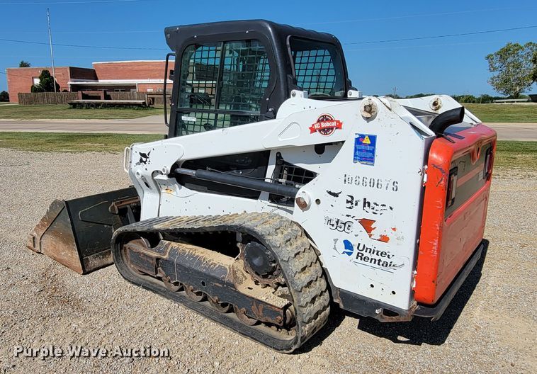 image for item HY9096 2017 Bobcat T550  tracked skid steer loader