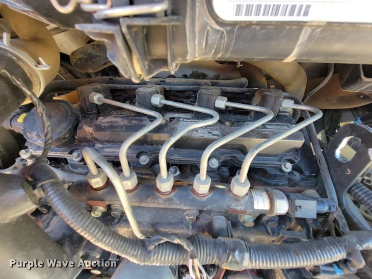 image for item HY9096 2017 Bobcat T550  tracked skid steer loader