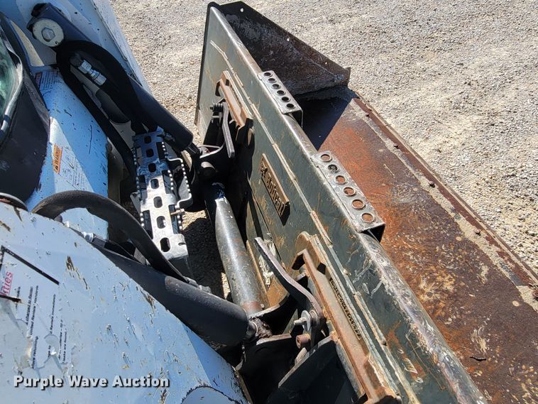 image for item HY9096 2017 Bobcat T550  tracked skid steer loader