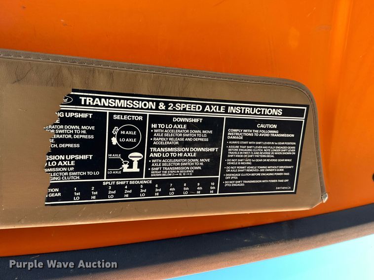 image for item KM9818 1986 Ford F8000  vacuum truck