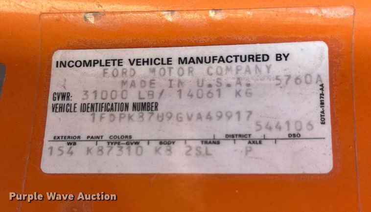 image for item KM9818 1986 Ford F8000  vacuum truck