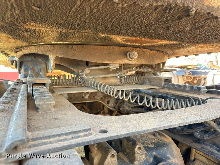 image for item KM9821 2006 Mack CV713  semi truck