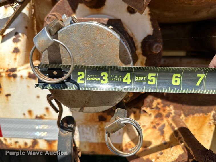 image for item KM9821 2006 Mack CV713  semi truck