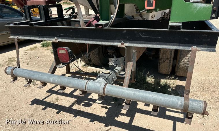 image for item KM9822 1973 International F5070  water truck