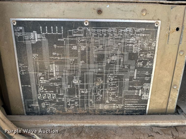 image for item KM9822 1973 International F5070  water truck