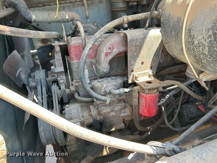 image for item KM9822 1973 International F5070  water truck