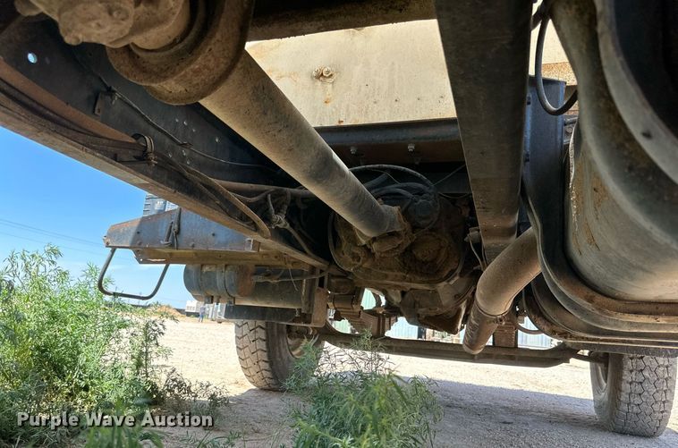 image for item KM9822 1973 International F5070  water truck