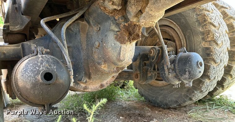 image for item KM9822 1973 International F5070  water truck