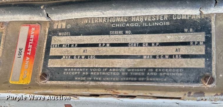 image for item KM9822 1973 International F5070  water truck