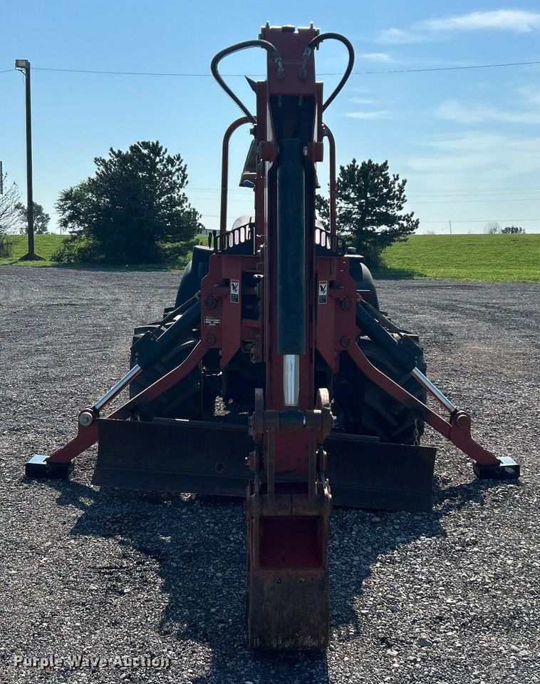 image for item KW9103 2005 Ditch Witch RT55H  cable plow