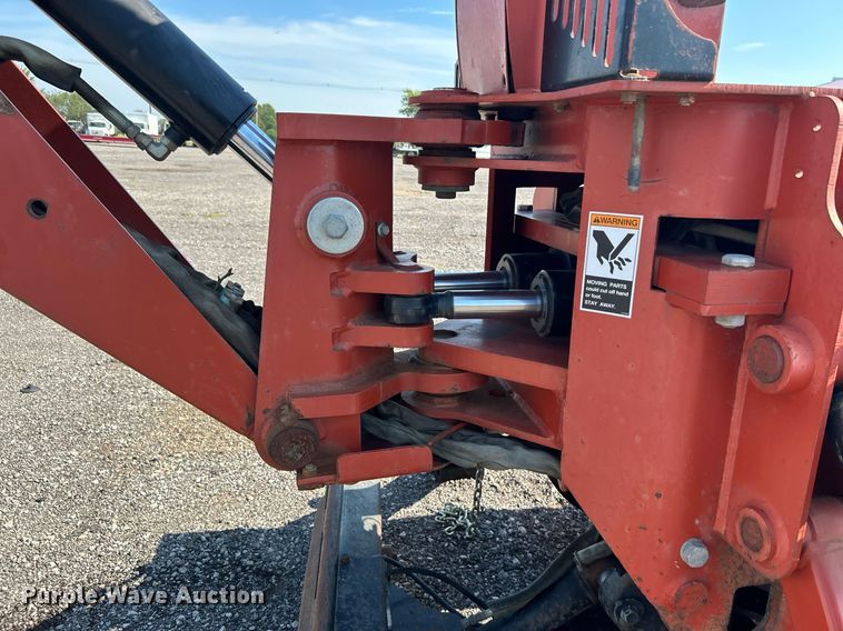 image for item KW9103 2005 Ditch Witch RT55H  cable plow