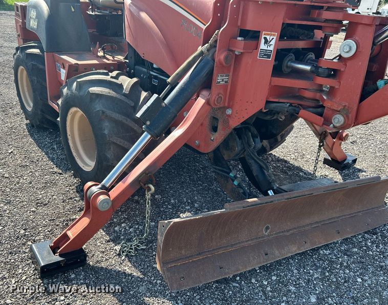 image for item KW9103 2005 Ditch Witch RT55H  cable plow