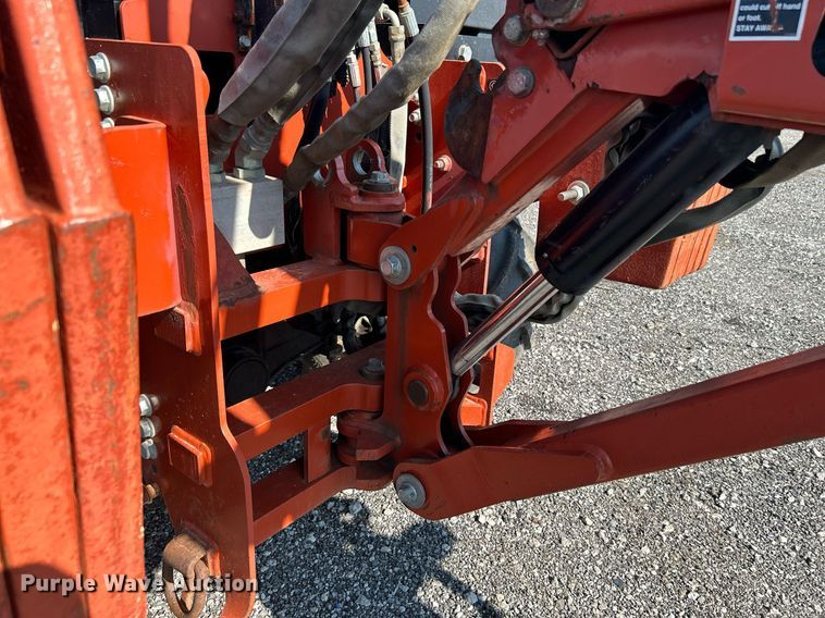 image for item KW9103 2005 Ditch Witch RT55H  cable plow
