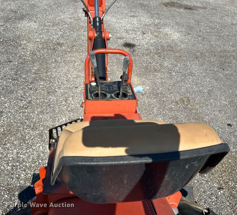 image for item KW9103 2005 Ditch Witch RT55H  cable plow