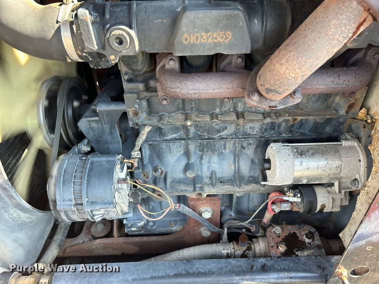 image for item KW9103 2005 Ditch Witch RT55H  cable plow