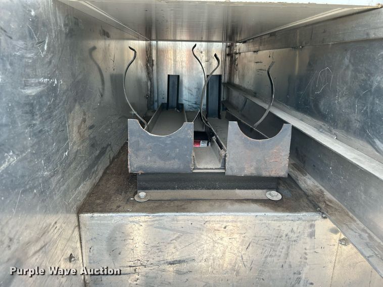 image for item KW9105 2009 International Paystar 5900 SFA  tri-drive digger derrick truck