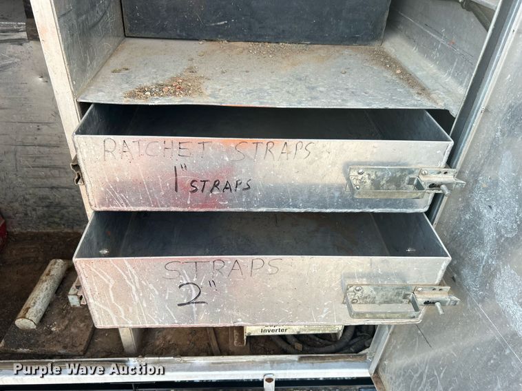 image for item KW9105 2009 International Paystar 5900 SFA  tri-drive digger derrick truck