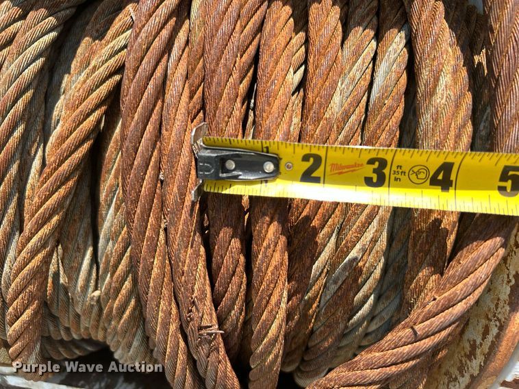 image for item KW9105 2009 International Paystar 5900 SFA  tri-drive digger derrick truck