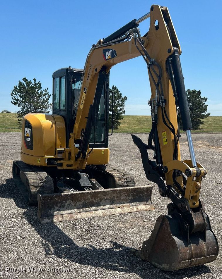 image for item KW9106 2020 Caterpillar 305E2 CR  mini excavator