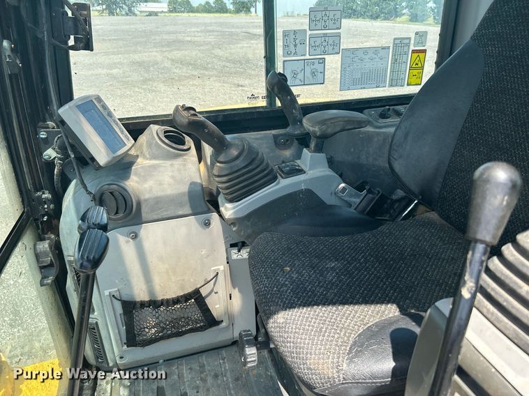 image for item KW9106 2020 Caterpillar 305E2 CR  mini excavator