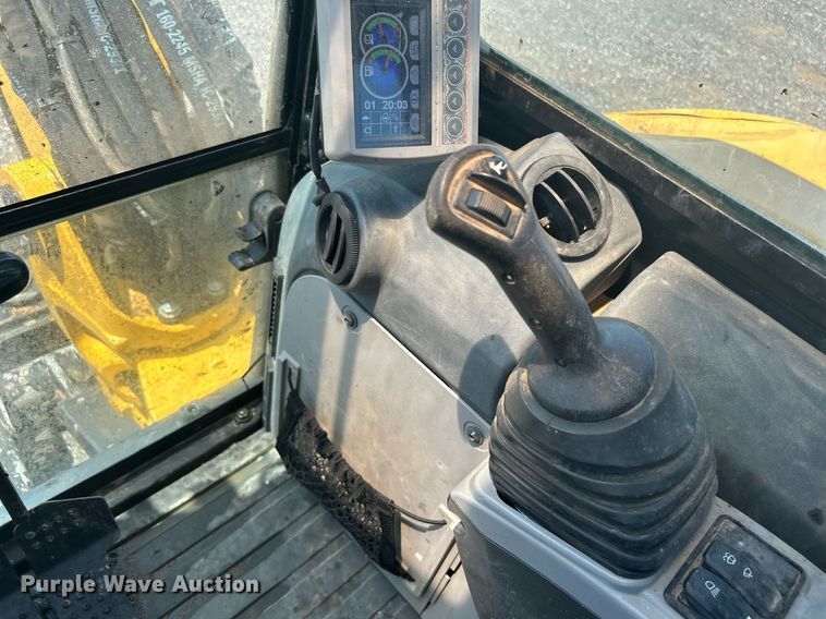 image for item KW9106 2020 Caterpillar 305E2 CR  mini excavator