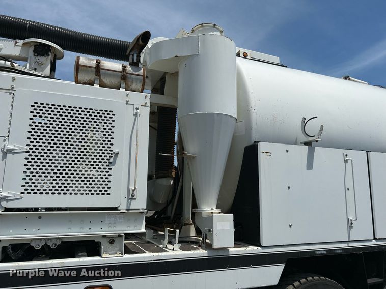 image for item KW9108 2007 International 7600 sewer jetter truck
