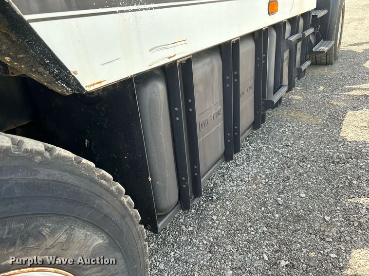 image for item KW9108 2007 International 7600 sewer jetter truck