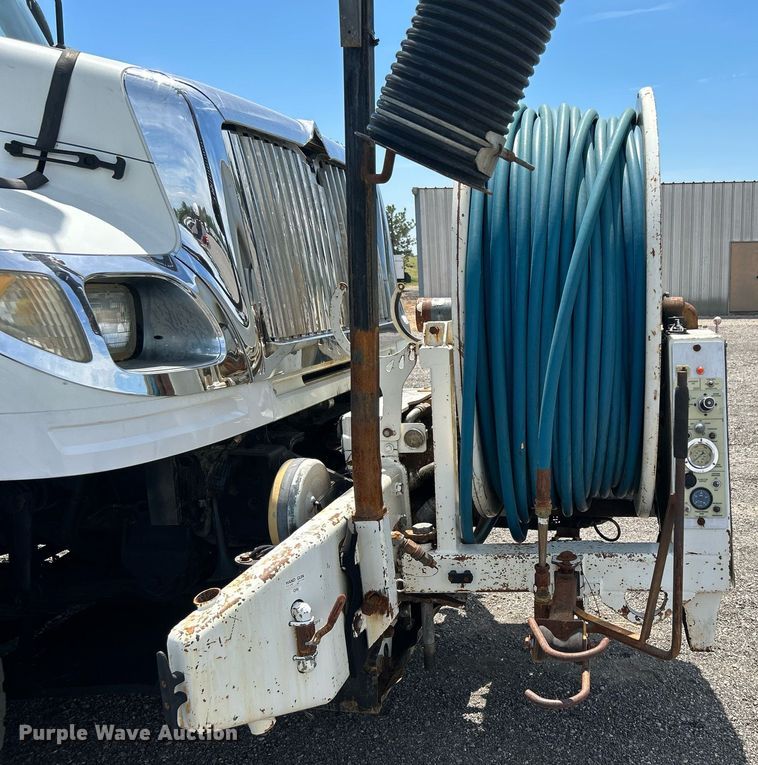 image for item KW9108 2007 International 7600 sewer jetter truck