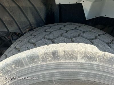 image for item KW9108 2007 International 7600 sewer jetter truck