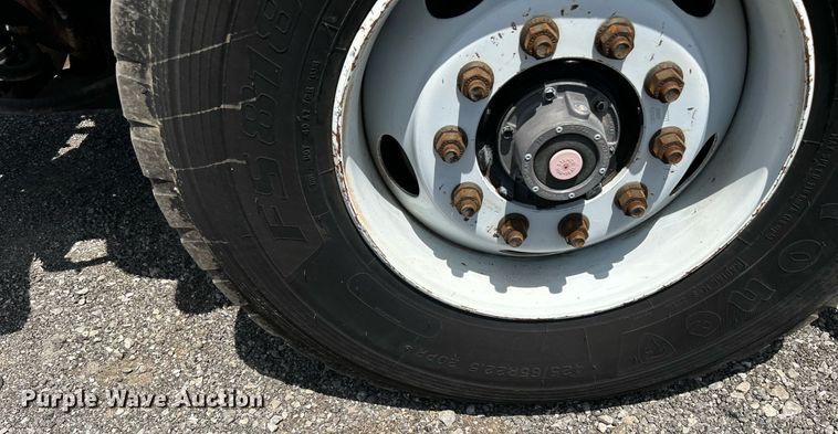 image for item KW9108 2007 International 7600 sewer jetter truck