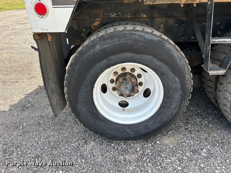 image for item KW9108 2007 International 7600 sewer jetter truck