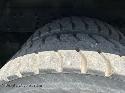 image for item KW9108 2007 International 7600 sewer jetter truck