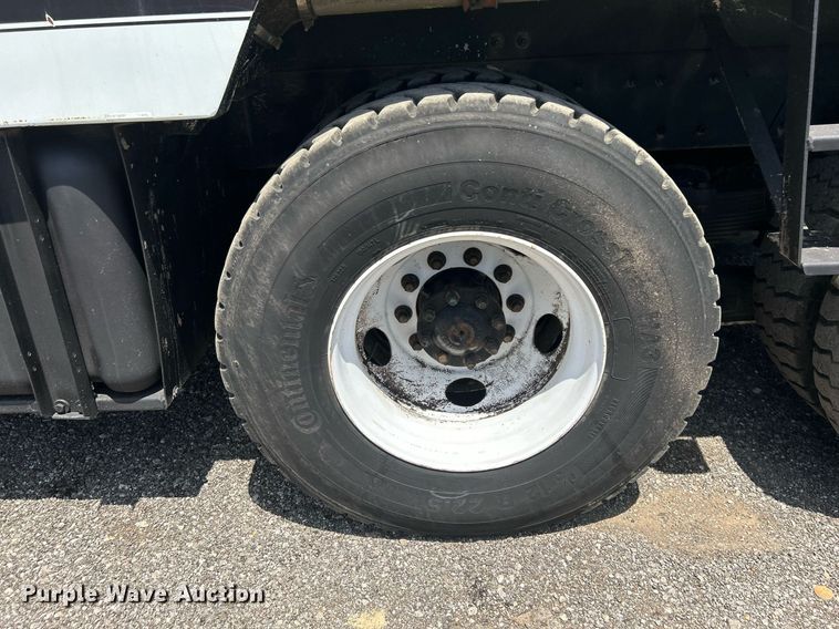 image for item KW9108 2007 International 7600 sewer jetter truck