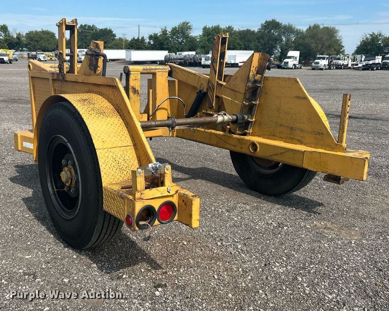 image for item KW9113 1984 Butler  reel trailer