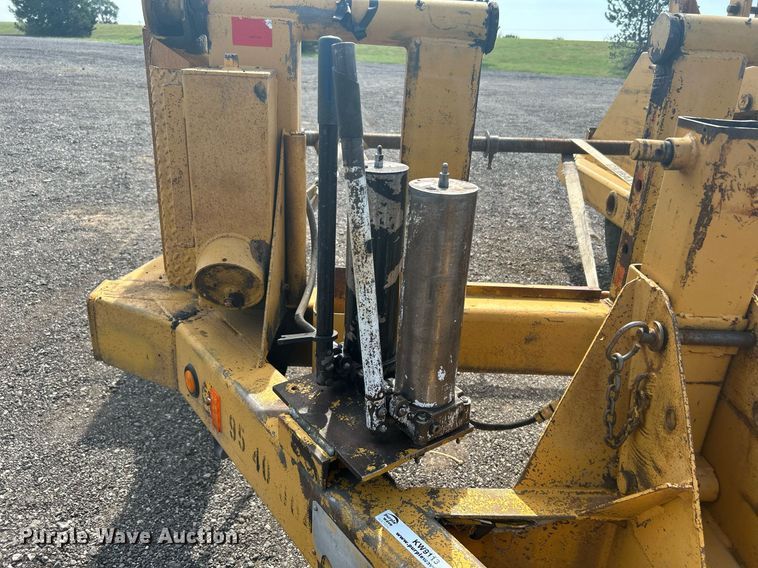 image for item KW9113 1984 Butler  reel trailer