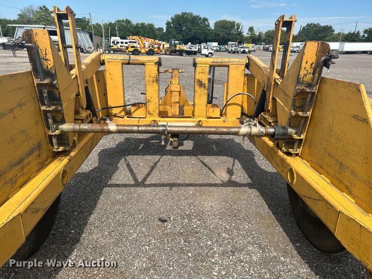 image for item KW9113 1984 Butler  reel trailer