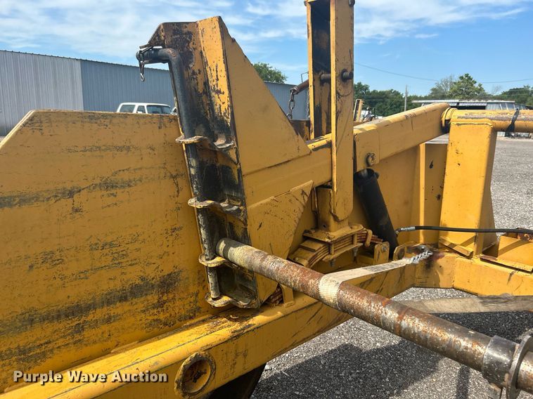 image for item KW9113 1984 Butler  reel trailer