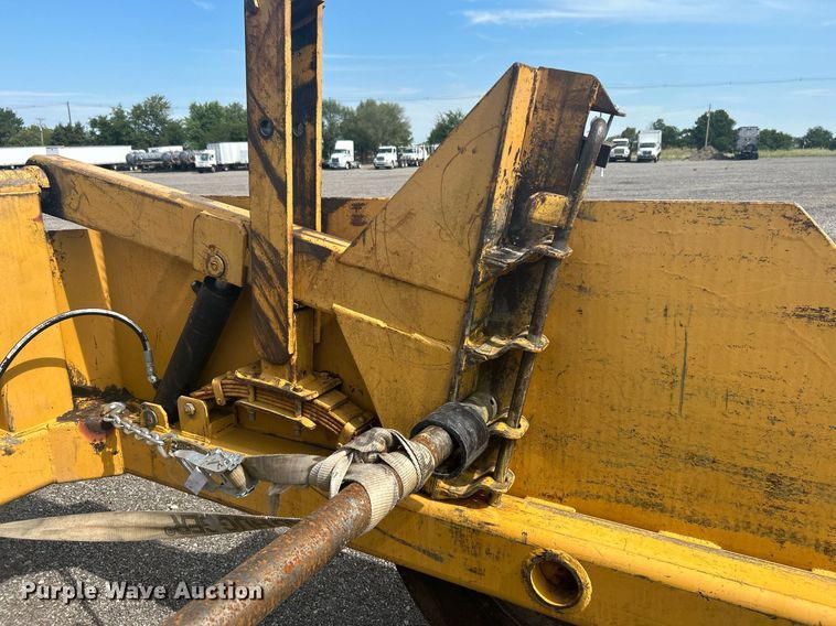 image for item KW9113 1984 Butler  reel trailer