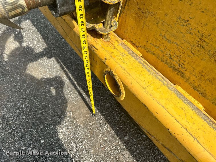 image for item KW9113 1984 Butler  reel trailer