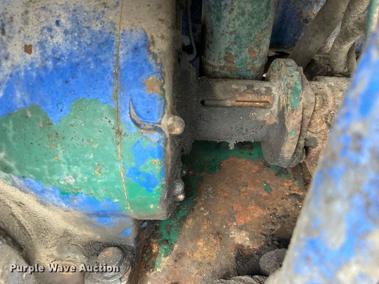 image for item KW9114 1998 Freightliner FLD112 vacuum truck