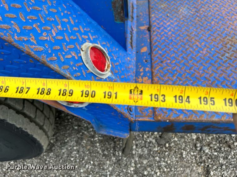 image for item KW9114 1998 Freightliner FLD112 vacuum truck