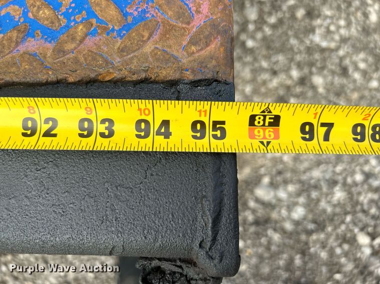 image for item KW9114 1998 Freightliner FLD112 vacuum truck